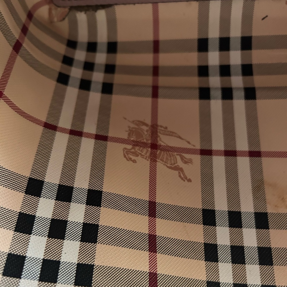 Vintage Burberry tote bag. Used . Size medium - Picture 10 of 13